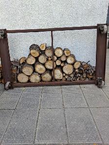 8 x 4 Feet Metal Frame with 4 Wheels, very durable!