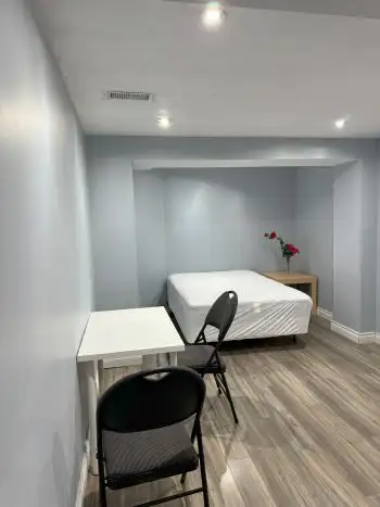 Furnished 1bed   Den Basement Apartment for Rent, Richmond Hill