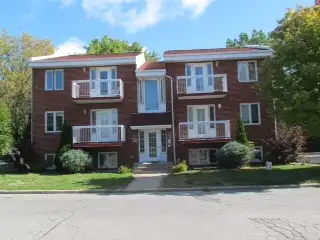 5 1/2 résidentiel à louer dans le secteur de Sainte Dorothée
