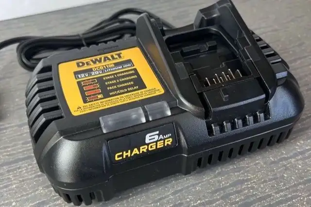 New DeWalt DCB1106 20V Max Fast Charger