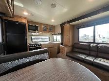 2020 COACHMEN FREEDOM EXPRESS 246RKS, REAR KITCHEN, COUPLES UNIT - Photo 24