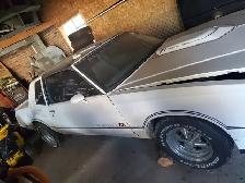Chevrolet monte carlo SS 1985 - Photo 3
