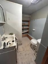 Spacious 4-Bed 2-Bath Home in Quiet Neighbourhood - Photo 13