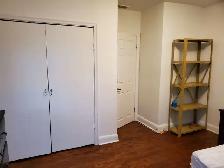 PRIVATE ROOM FOR RENT - Photo 3
