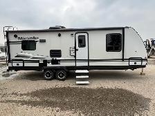 2020 Winnebago 2500RL, SPACIOUS, COUPLES UNIT - Photo 6