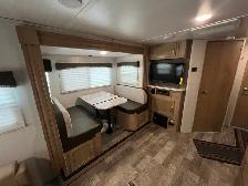 2020 Winnebago 2500RL, SPACIOUS, COUPLES UNIT - Photo 17