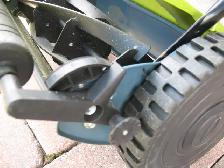 Radley 14 Inch Reel Lawnmower, LIKE NEW - Photo 8