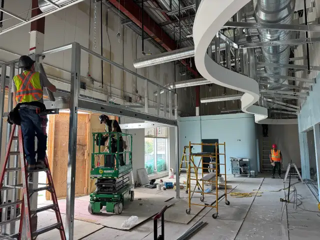 Working Interior Systems Foreman