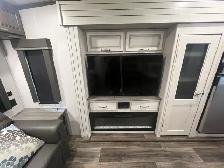 2021 KEYSTONE COUGAR 30RLS, SPACIOUS LUXURIOUS - Photo 17