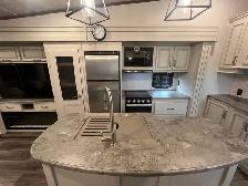 2021 KEYSTONE COUGAR 30RLS, SPACIOUS LUXURIOUS - Photo 18