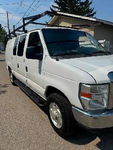 2012 E250  van - Photo 5