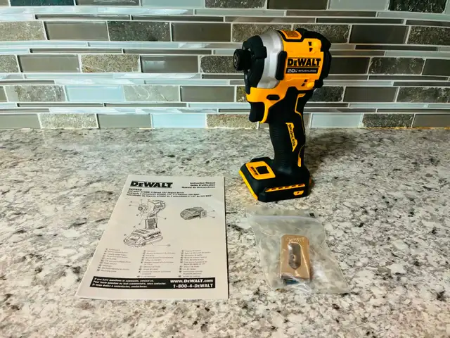New Dewalt Atomic 20V Max 3-Speed 1/4' Compact Impact Driver
