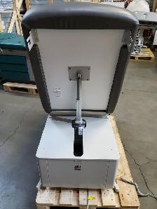 UMF 4040 Power Exam Table - Photo 9