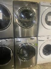Laveuse sécheuse frontales stainless Samsung ( remis a neuf )