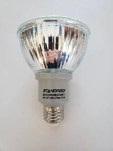 7 AMPOULES NEUVES STANDARD PAR 30 FLUO COMPACT 17W: $4.00 CHACUN