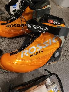 Womens cross country skis, boots, poles, gators and wax kit - Photo 3