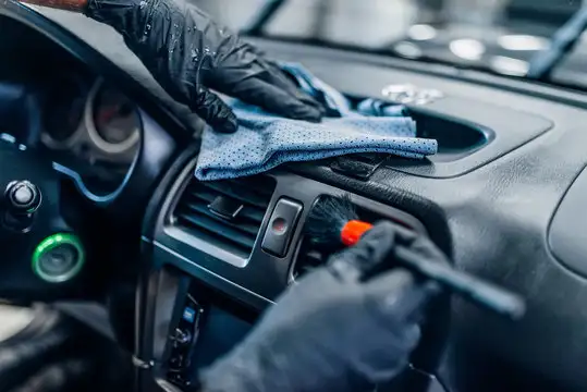 Looking for experienced auto detailers