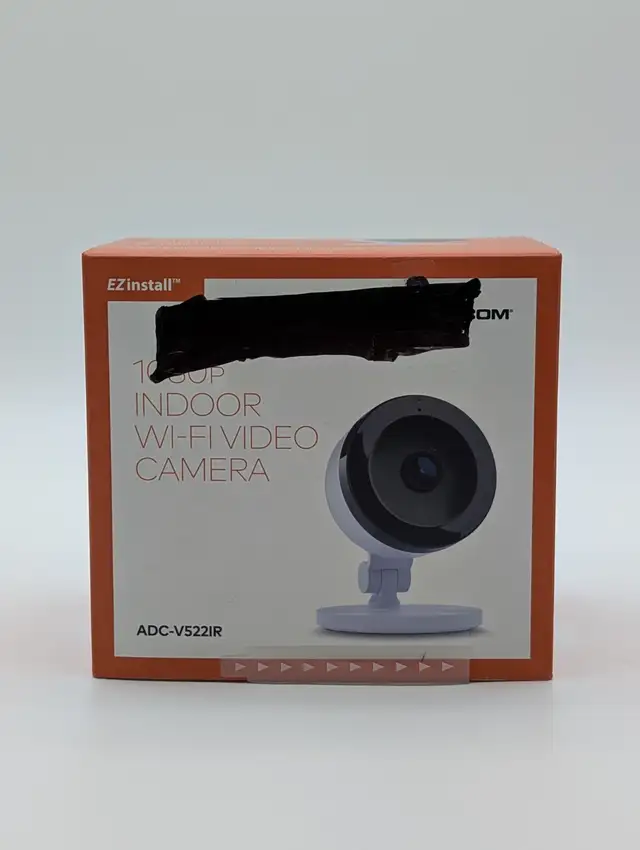 (B570) Alarm.com ADC-V522IR Security Camera