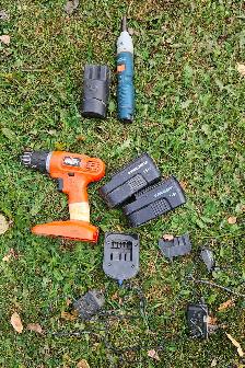 Battery Drills and Flashlight - Photo 3
