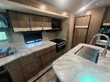 2021 Grand Design Imagine 2670MK, SPACIOUS, ISLAND - Photo 6