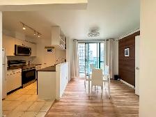 Downtown Vancouver Room Rental | Furnished & All-Inclusive Perks - Photo 3