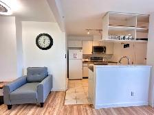 Downtown Vancouver Room Rental | Furnished & All-Inclusive Perks - Photo 4