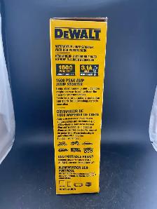 Dewalt DXAELJ16CA USB Power Bank Jump Starter - Photo 3