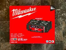 New Milwaukee Packout M18 AM/FM Jobsite Radio/Charger