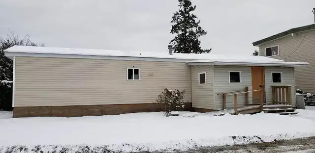 2 Bedroom Mobile Home - Unfurnished or Furnished
