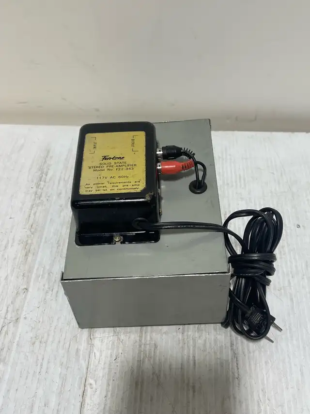 Fentone Solid State Stereo Pre-Amplifier F22-343