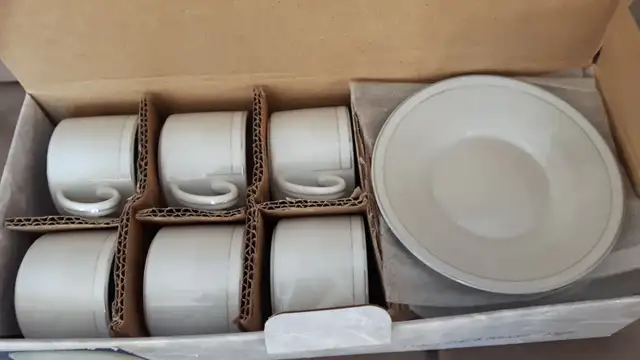 SETNEUF ÉLICA HOMETENDANCES PORCELAINE 6TASSES 6 SOUCOUPES$15.00