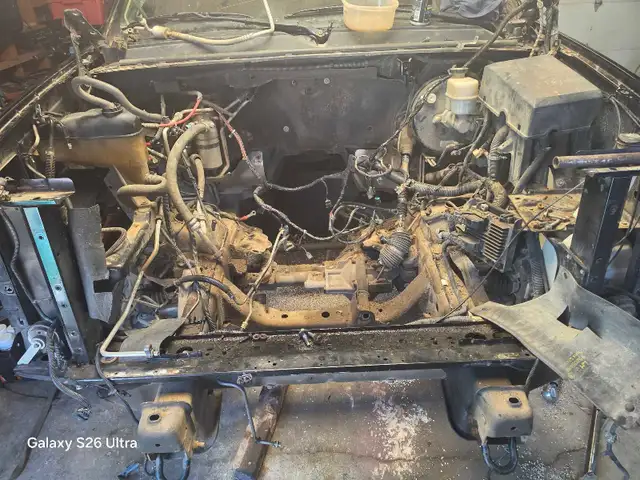 Free escalade parts