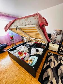 vendre lit queen avec rangement et matelas tempurpedic - Photo 2
