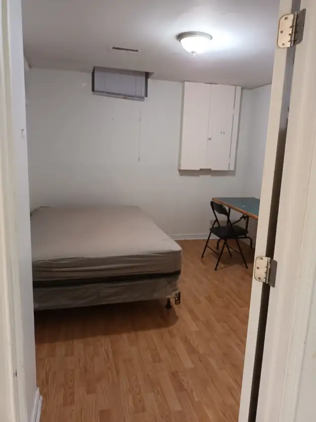 Private Rooms Available at Macowan and Steels