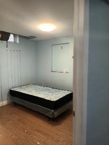 Private Rooms Available at Macowan and Steels - Photo 4