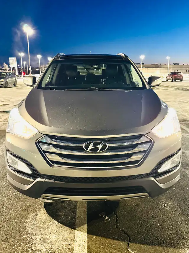 Hyundai Santa Fe Sport 2014 – BRAND NEW ENGINE | AWD | Panoramic