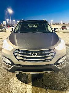 Hyundai Santa Fe Sport 2014 – BRAND NEW ENGINE | AWD | Panoramic
