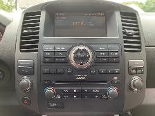 2012 Nissan Pathfinder LE 1 Owner Dealer Serviced from New Certi - Photo 16