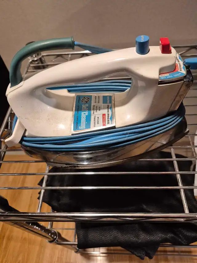 Vintage GE Iron