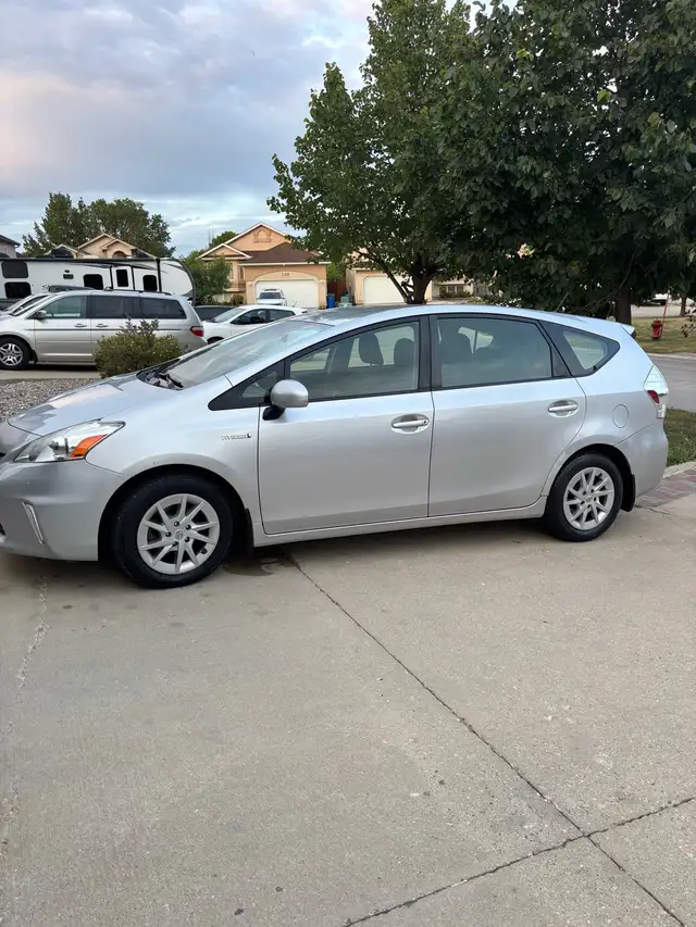 2012 Toyota prius v