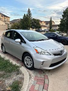 2012 Toyota prius v - Photo 2