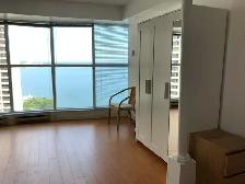 Spacious Studio Condo Downtown Toronto