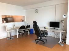 Spacious Studio Condo Downtown Toronto - Photo 3