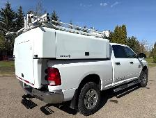 2015 RAM 3500HD SLT HEMI/CREWCAB/SERVICE CANOPY/LADDER RACKS - Photo 8