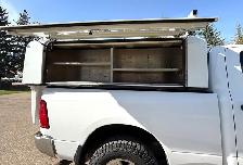 2015 RAM 3500HD SLT HEMI/CREWCAB/SERVICE CANOPY/LADDER RACKS - Photo 11