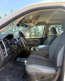 2015 RAM 3500HD SLT HEMI/CREWCAB/SERVICE CANOPY/LADDER RACKS - Photo 13