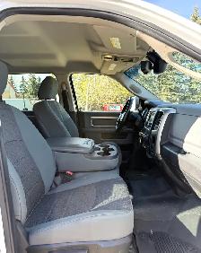 2015 RAM 3500HD SLT HEMI/CREWCAB/SERVICE CANOPY/LADDER RACKS - Photo 14