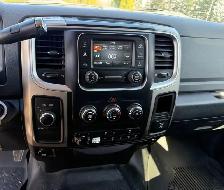 2015 RAM 3500HD SLT HEMI/CREWCAB/SERVICE CANOPY/LADDER RACKS - Photo 19