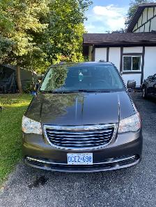 2015 Chrysler Town & Country