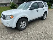 ONE OWNER 2012 FORD EACAPE AWD